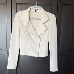 Express Women's Off-White Textured Blazer